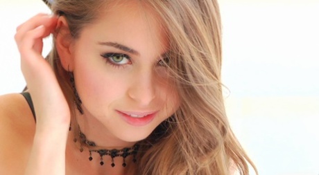 Riley Reid modell het gallerier